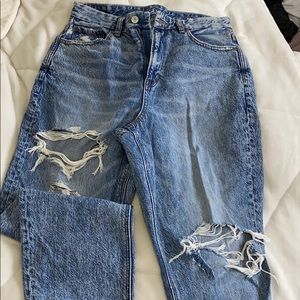 American eagle mom jeans